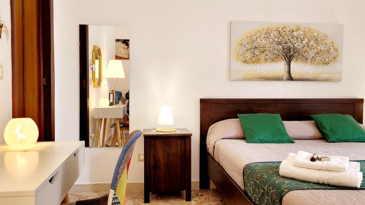 Zanzi 's Charming Rooms Avola Buitenkant foto