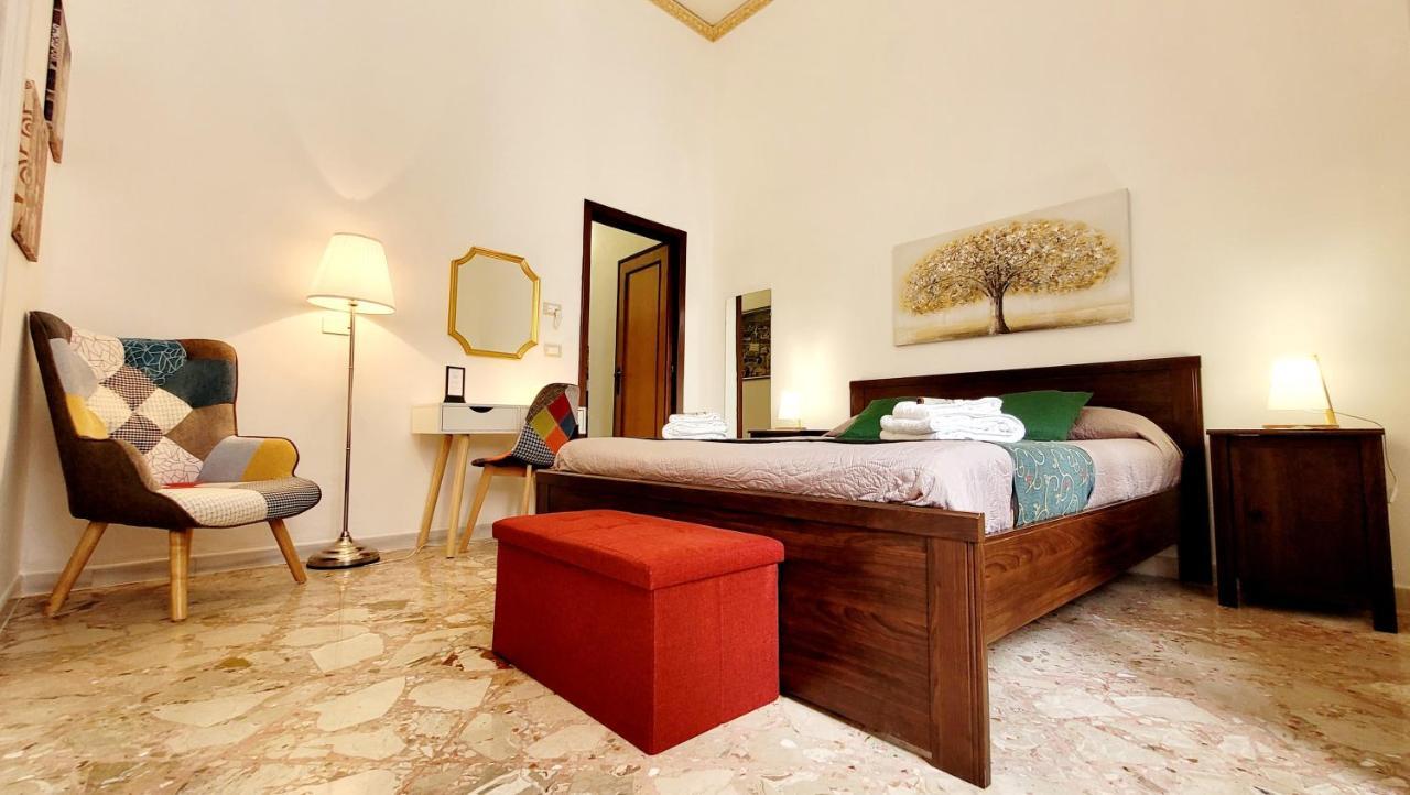 Zanzi 's Charming Rooms Avola Buitenkant foto