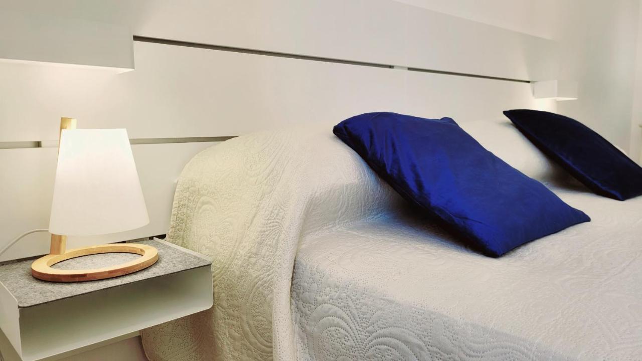 Zanzi 's Charming Rooms Avola Buitenkant foto